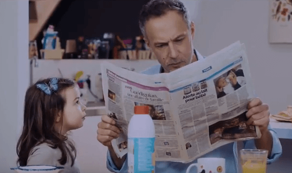 « Papa, c’est quoi cette bouteille de lait ? » : la parodie factuelle