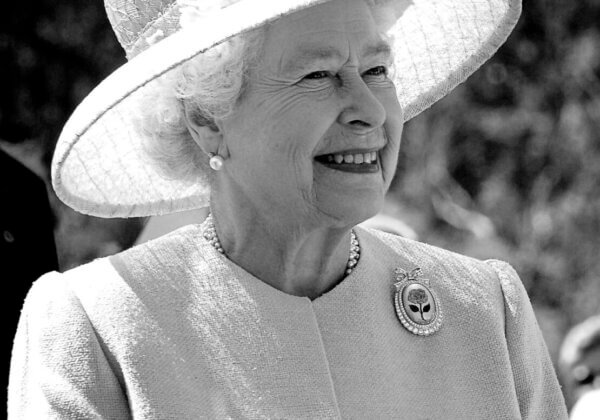 PETA rend hommage à Son Altesse Royale la reine Elizabeth II