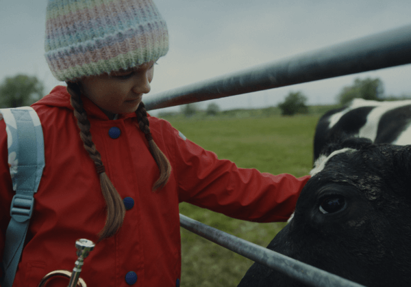 Avec le nouveau spot de Noël de PETA, vous laisserez les animaux hors de votre assiette.